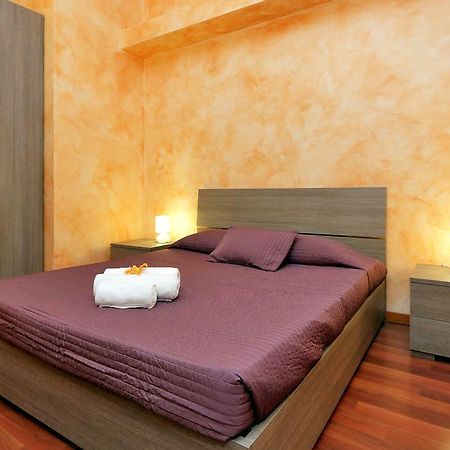 Apartament Lucky Domus Esquilino Rzym Pokój zdjęcie