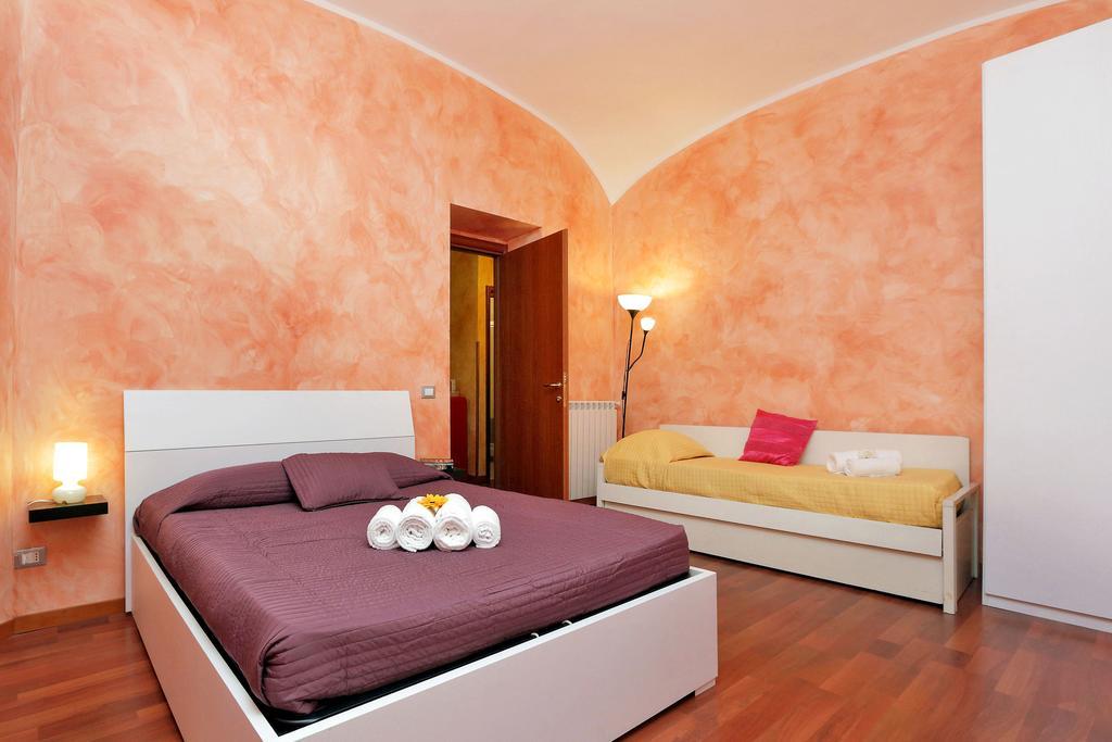 Apartament Lucky Domus Esquilino Rzym Pokój zdjęcie