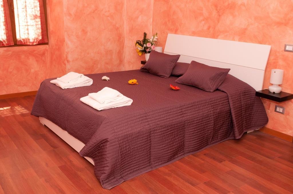 Apartament Lucky Domus Esquilino Rzym Pokój zdjęcie