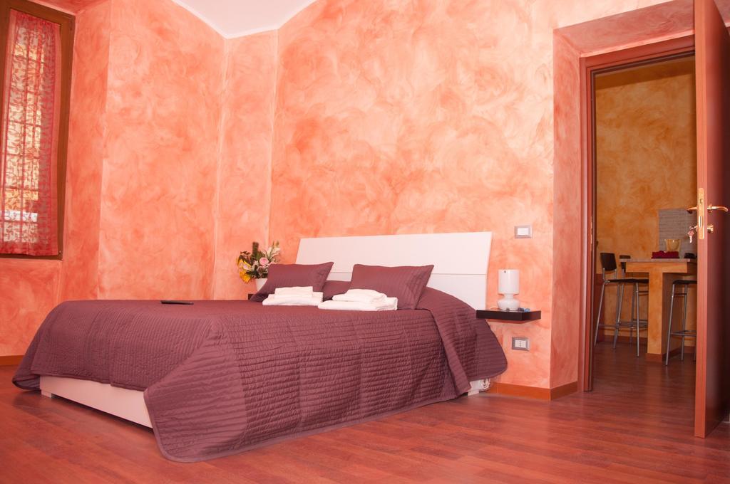Apartament Lucky Domus Esquilino Rzym Pokój zdjęcie