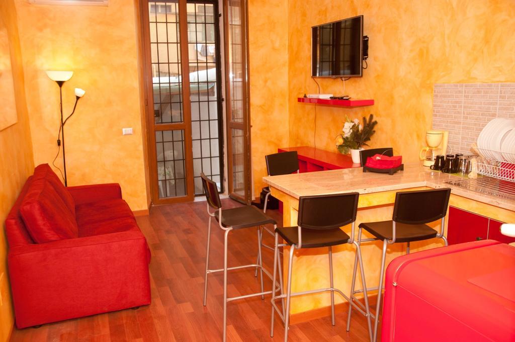 Apartament Lucky Domus Esquilino Rzym Pokój zdjęcie