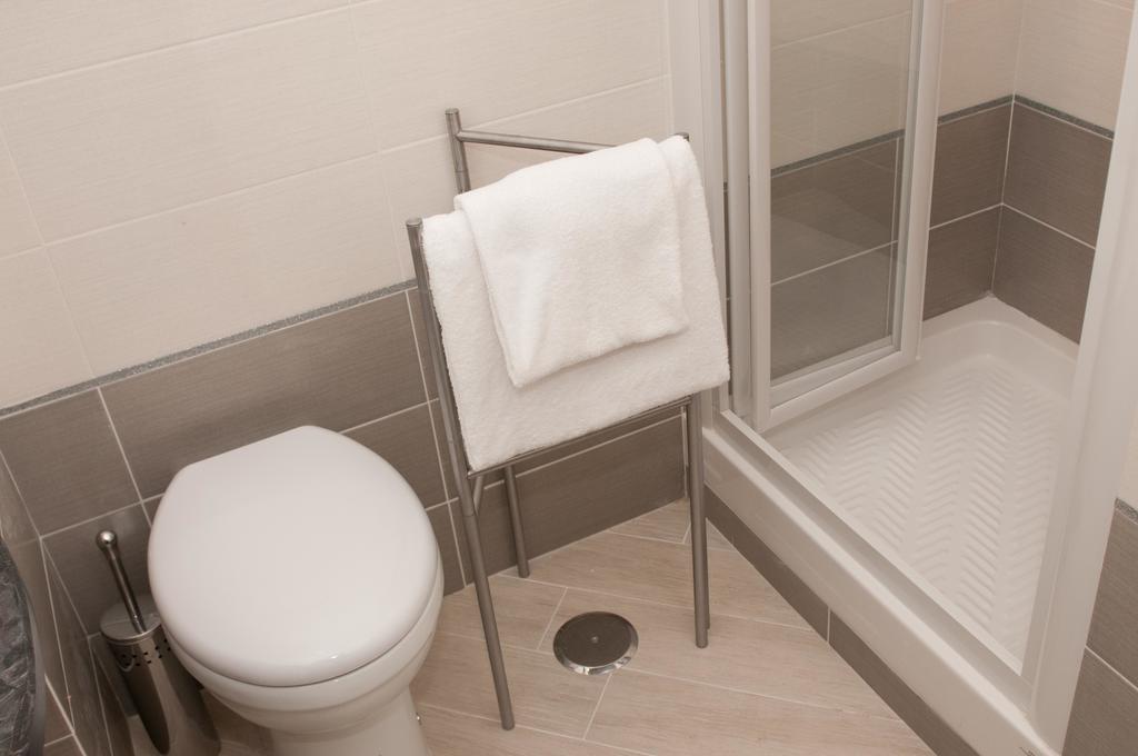 Apartament Lucky Domus Esquilino Rzym Pokój zdjęcie