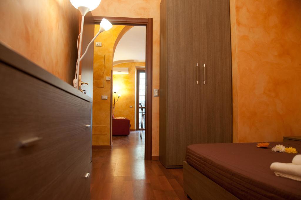 Apartament Lucky Domus Esquilino Rzym Pokój zdjęcie