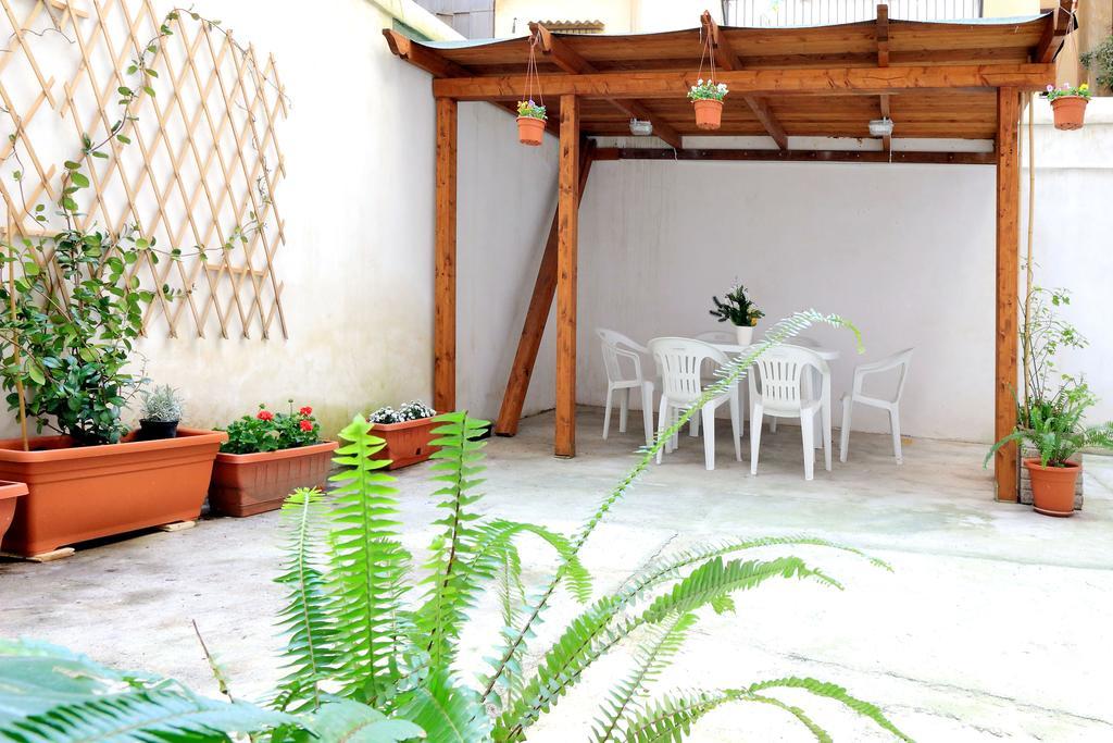 Apartament Lucky Domus Esquilino Rzym Pokój zdjęcie