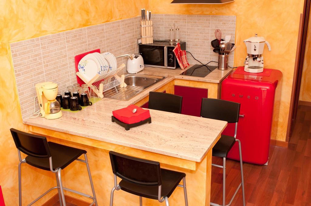 Apartament Lucky Domus Esquilino Rzym Pokój zdjęcie