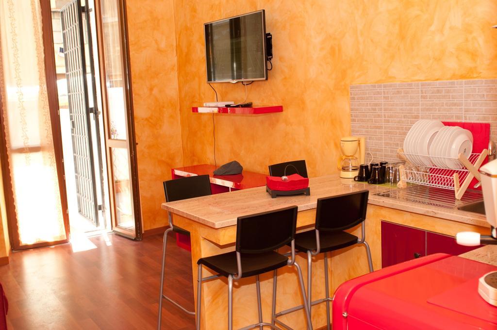Apartament Lucky Domus Esquilino Rzym Pokój zdjęcie